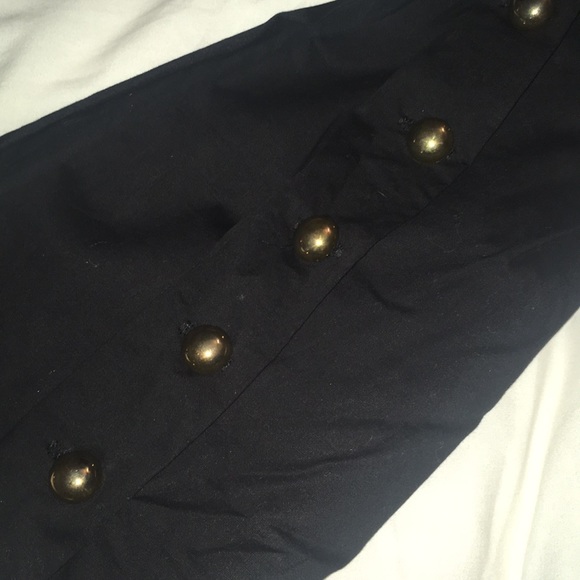 Adorable black and gold button high waist skirt - Picture 9 of 9